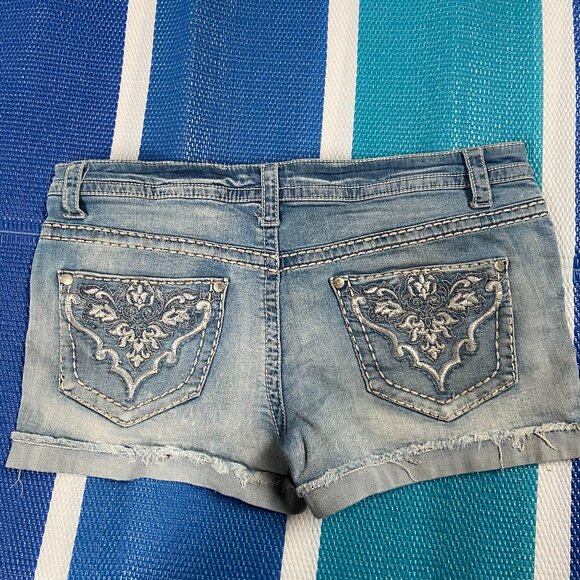 Knox Rose Denim Embroidery W14 Shorts - Picture 1 of 8